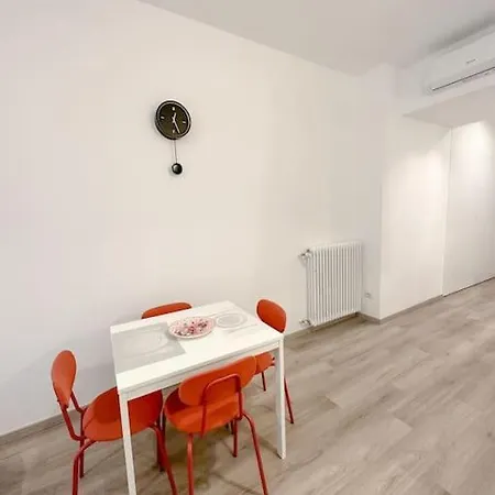 7 Min Duomo La Boutique Apartment Milan